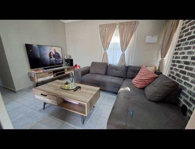 3 BEDROOM HOUSE FOR SALE IN DANVILLE